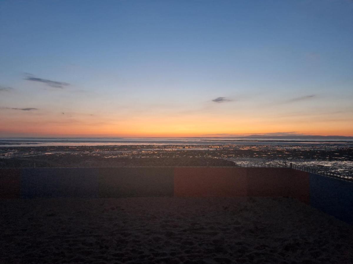 Three Bedroomed House In Morecambe Buitenkant foto