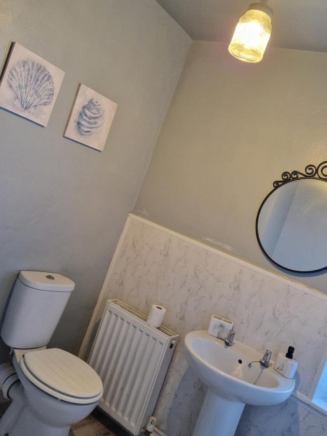 Three Bedroomed House In Morecambe Buitenkant foto